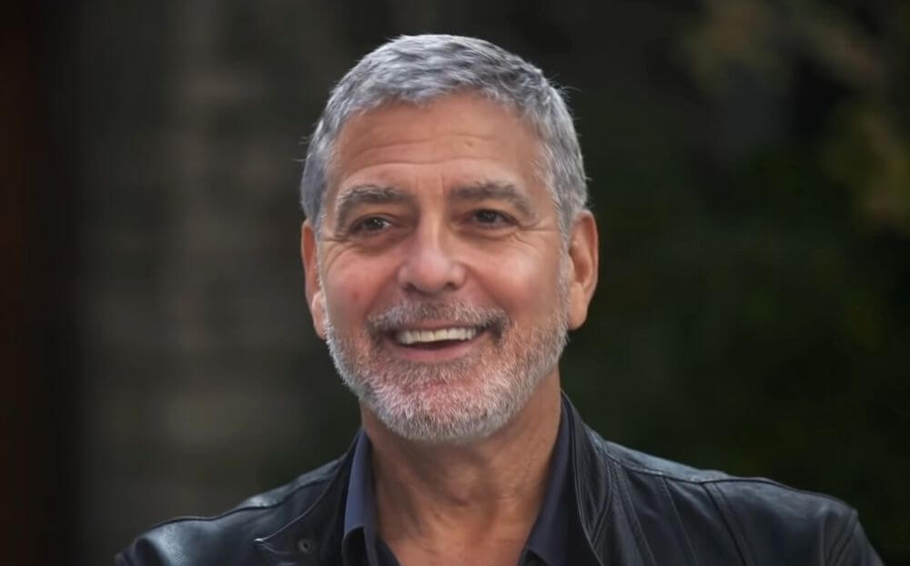 Ο George Clooney κουρεύεται μόνος του εδώ και 25 χρόνια!