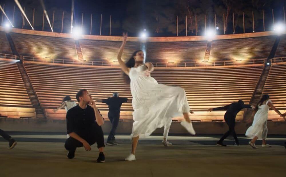 Αξίζει να το δείτε! «Ας κρατήσουν οι χοροί» - Tο ανεπανάληπτο βιντεοκλίπ για τα 200 χρόνια από την Επανάσταση του '21