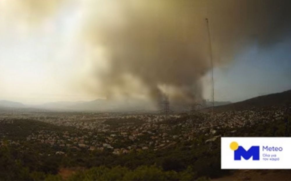 Βαρυμπόμπη: Εντυπωσιακό time lapse δείχνει πως η φωτιά δημιούργησε τον δικό της 