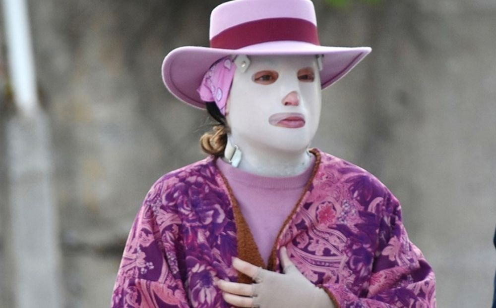 Ιωάννα Παλιοσπύρου: Το πρόσωπο της χωρίς μάσκα αποκαλύπτεται για πρώτη φορά στον τηλεοπτικό αέρα