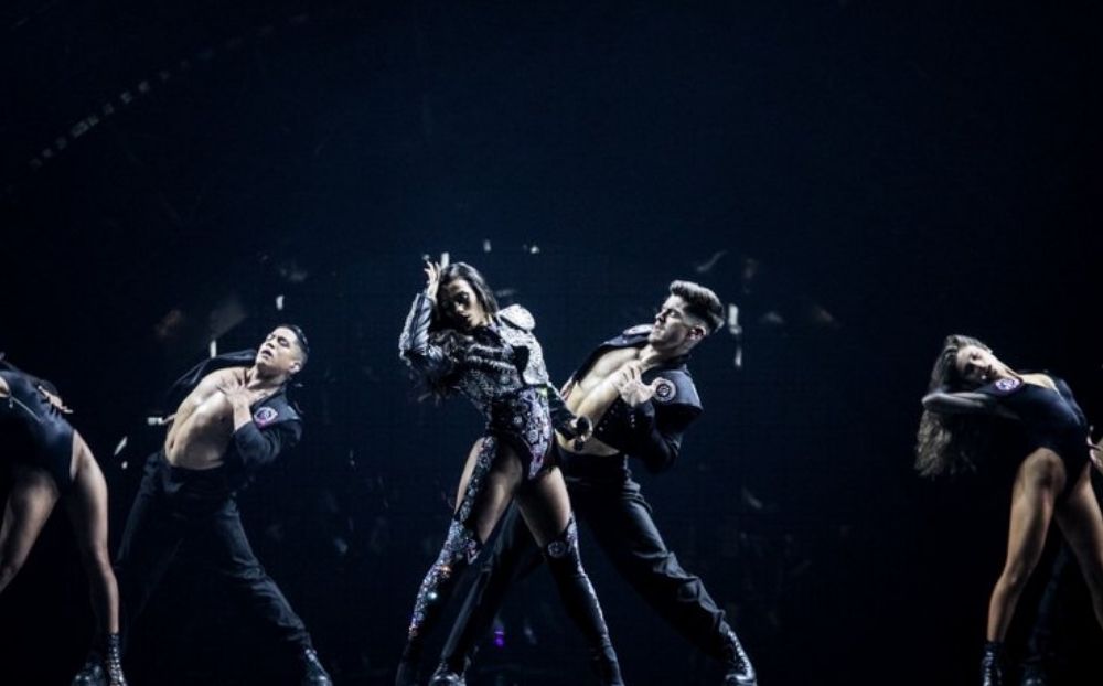 Eurovision 2022: H Chanel βάζει φωτιά στη σκηνή του Τορίνο και πάει για πρωτιά